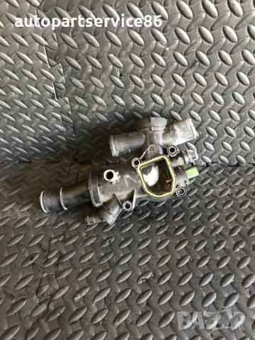 Капак на термостат за Volvo V50 2.0D (2003-2008) 9656182980, снимка 3 - Части - 53834172