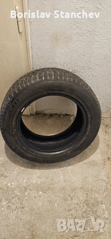 Зимна гума 225 55 16 Laufen, снимка 3 - Гуми и джанти - 52931545