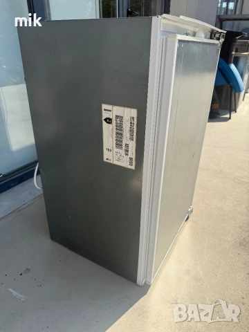 Малък хладилник Сименс за пълно вграждане, снимка 9 - Хладилници - 51590152