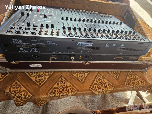 Дигитален пулт Spirit Soundcraft, снимка 3 - Ресийвъри, усилватели, смесителни пултове - 46714584