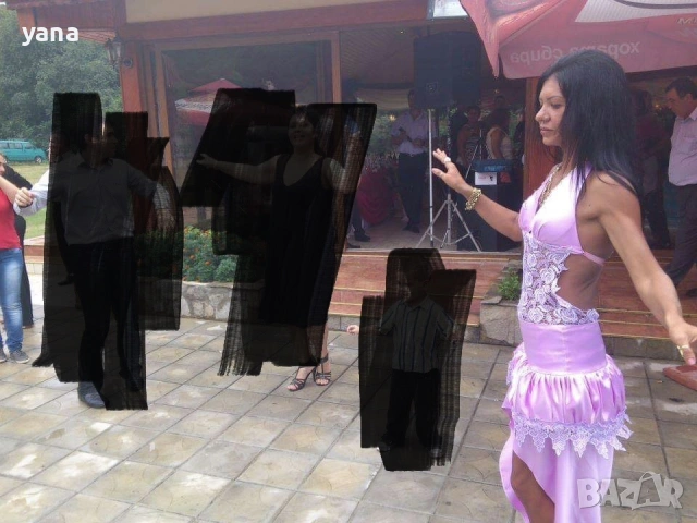 Страхотен модел, снимка 2 - Рокли - 53240145