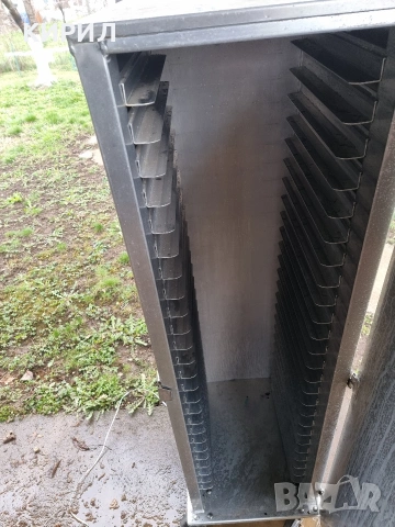 шкаф за тави от алуминий