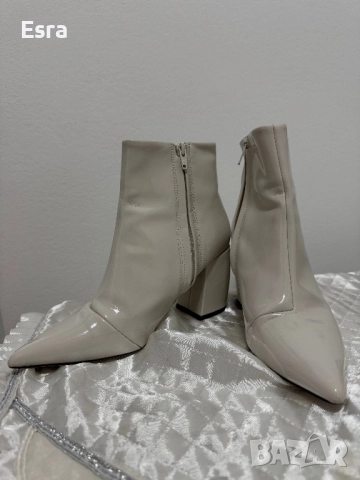 Елегантни дамски боти 