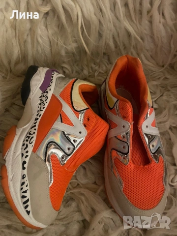 Дамски маратонки номер40, снимка 2 - Маратонки - 53841324