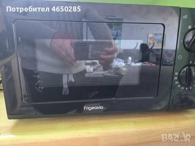 Microwave nicely used like new 