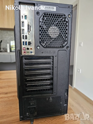 PC intel core i7 8700 4.60 Ghz | UHD Graphics | 32GB 2666Mhz RAM | 512GB SSD + 1TB HDD | Windows 11, снимка 4 - За дома - 52028705