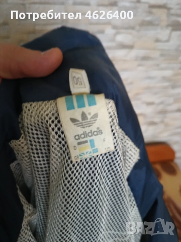 Продавам оригинална спортна грейка Adidas, снимка 4 - Спортни дрехи, екипи - 52098833