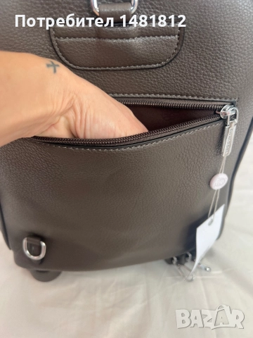 Дамска раничка, снимка 5 - Раници - 52974688