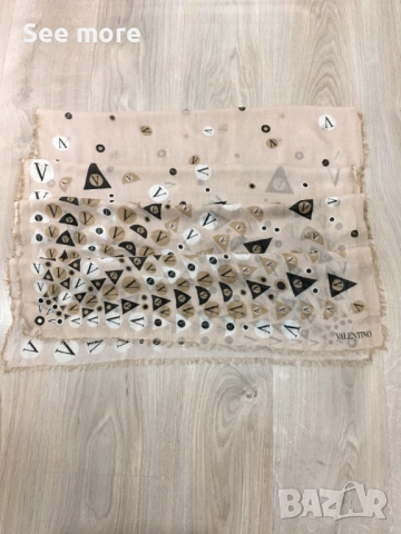 VALENTINO шал коприна, снимка 5 - Шалове - 53817777