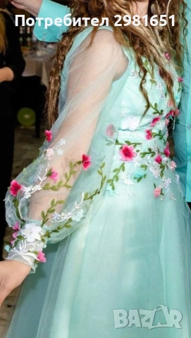Уникална рокля с 3 D цветя, снимка 4 - Рокли - 54264243