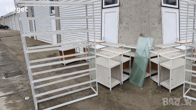 Търговско обзавеждане стилажи щендери и маси