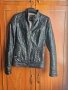 кожино яке има леки забележки по яката, снимка 1