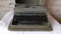 Стара пишеща машина TRIUMPH Perfekt - Germany - 1940" година, снимка 2
