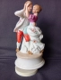 Порцеланова статуетка въртяща,музикална, снимка 1
