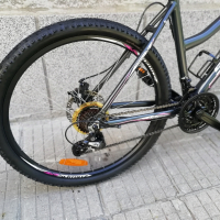Алуминиев велосипед 26 цола 21 скорости палцови команди преден амортисьор две дискови сперачки , снимка 12 - Велосипеди - 45020456