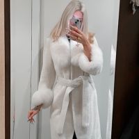 Бяло палто лисица и алкантара, снимка 3 - Палта, манта - 45367887