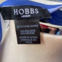 Бял шал със светло синьо райе, Hobbs London, снимка 5 - Шалове - 42989639