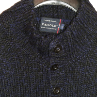 Два мъжки пуловера - Massimo Dutti сив и норвежки черен, снимка 7 - Пуловери - 44944325