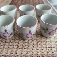 шест малки порцеланови чашки за ръкия, снимка 1 - Декорация за дома - 43214818
