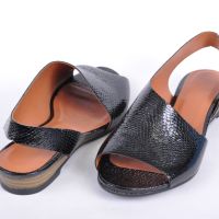 СЕЗОН'24! Ефектни ниски дамски сандали от естествена кожа - 35/42, снимка 4 - Сандали - 45191918