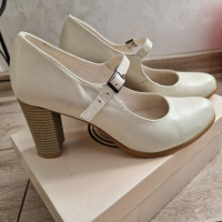 Чисто нови дамски обувки от естествена кожа, устойчив ток на 8см., размер 38, снимка 3 - Дамски ежедневни обувки - 45020518