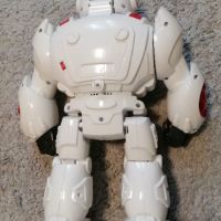 Робот-хуманоид - детска играчка с батерии - движи се и излъчва светлинни сигнали, снимка 4 - Електрически играчки - 45080093