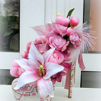Обувка  с перли и цветя, снимка 1 - Подаръци за сватба - 44969077