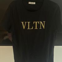 Тениска на Valentino , снимка 2 - Тениски - 45653947