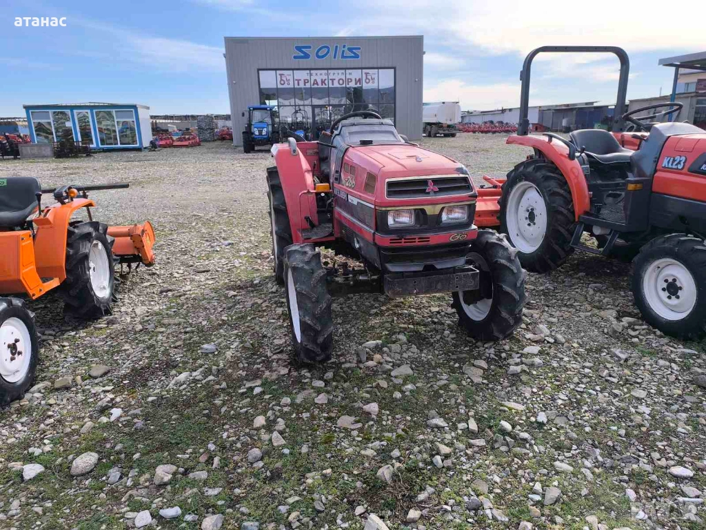 японски трактор, снимка 1