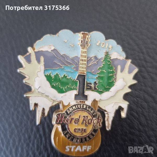 Рядка значка  нагръден знак бадж HARD ROCK CAFE STAFF, снимка 1