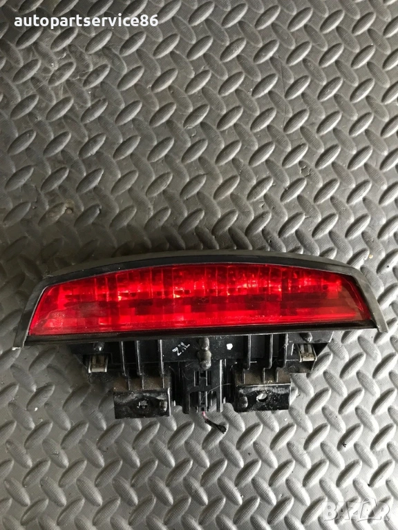 Трети стоп за заден капак за KIA Rio (2004) 24092-10440, снимка 1