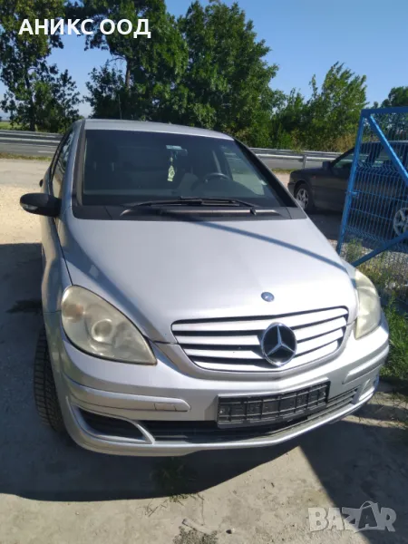 Mercedes-Benz B 180 2.0, снимка 1