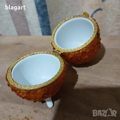 Яйце-порцелан с кехлибар, снимка 5 - Антикварни и старинни предмети - 53569207