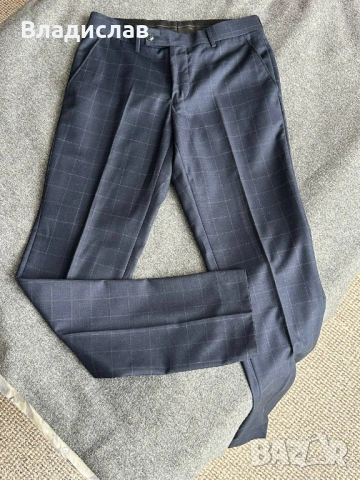 Стилен абитуриентски/сватбен/парти костюм от три части (размер S) + риза и вратовръзка!(тъмно синьо), снимка 4 - Ризи - 49743750