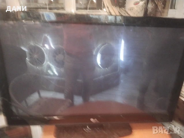 Продава телевизор LG 42 инча за части, снимка 2 - Телевизори - 53541314