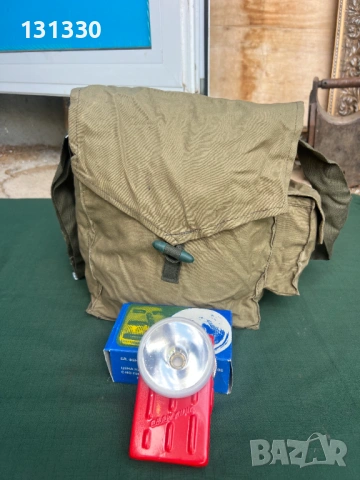 Продавам брезентова чанта (противогаз), снимка 13 - Антикварни и старинни предмети - 44277367