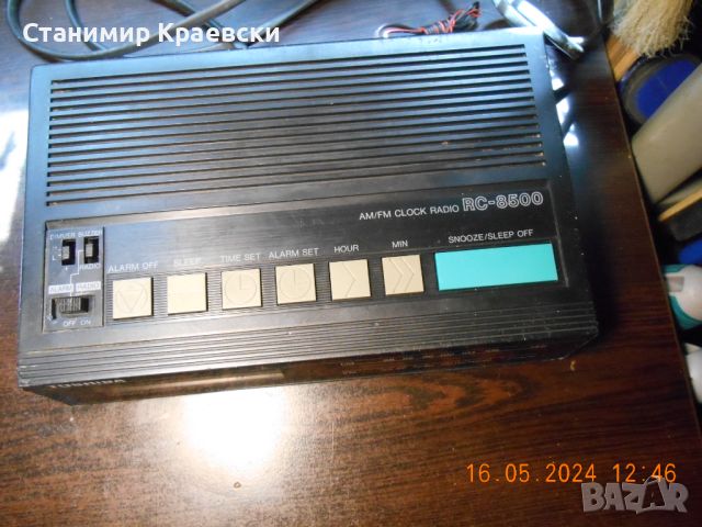 Toshiba RC-8500 Clock Radio  Vintage 79, снимка 4 - Радиокасетофони, транзистори - 45893615