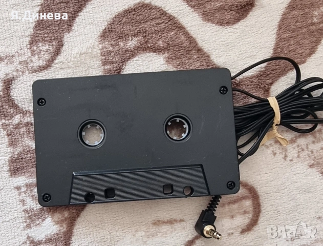 Аудио адаптор за кола Hama, снимка 2 - Друга електроника - 54168085