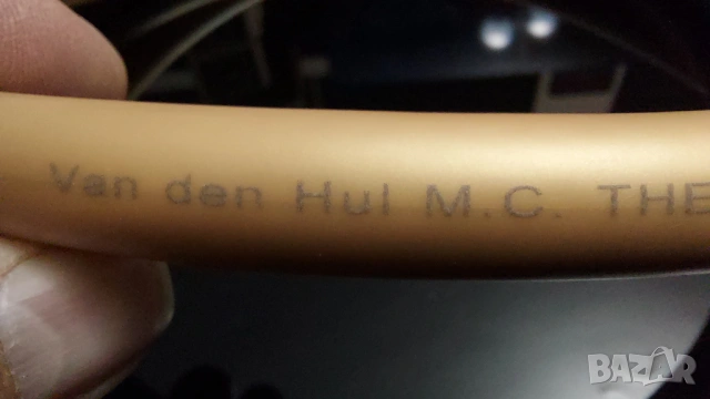 Van Den Hul M.C. The Mainstream Hybrid Halogen Free Power Cable , снимка 4 - Други - 53095569