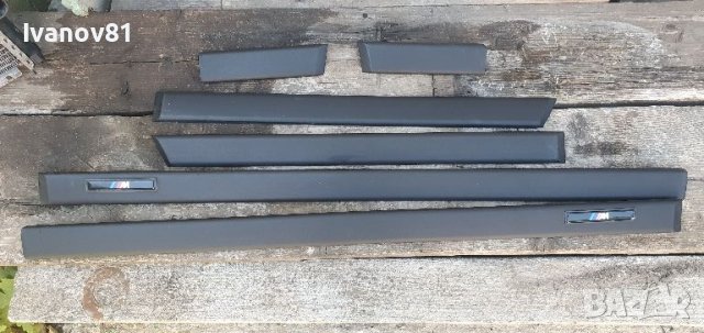 Странични м лайсни врати  бмв е36 Седан bmw e36 OEM saloon m sport edition door trim full Set Rare , снимка 1 - Части - 46594415