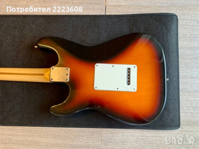 Fender Stratocaster American Standard (1993), снимка 7 - Китари - 53466949
