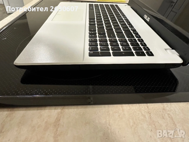 Лаптоп Asus X551C, снимка 4 - Лаптопи за дома - 53339002