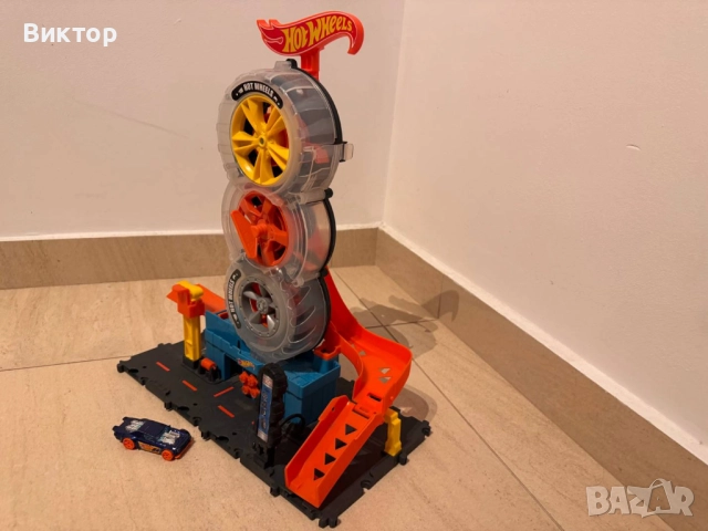 Много Писти Hot Wheels от високия клас, снимка 14 - Коли, камиони, мотори, писти - 52656857