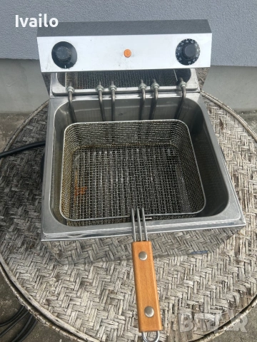 Професионален фритюрник Pieffe , снимка 4 - Обзавеждане на кухня - 54256412