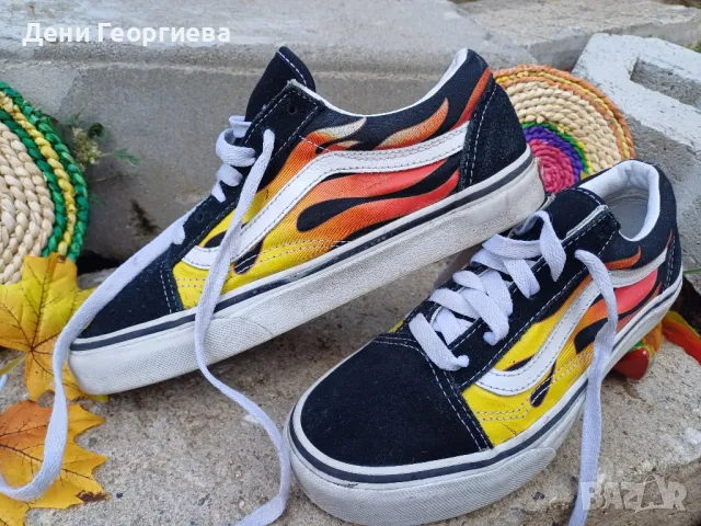 Vans оригинални кецове с пламъци , снимка 14 - Кецове - 47465087