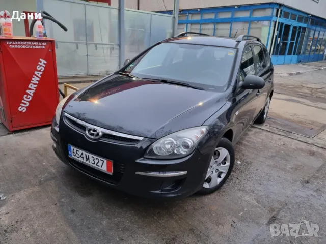 Хюндай I 30SW 1.4/16V 2010 година, снимка 5 - Автомобили и джипове - 49319605