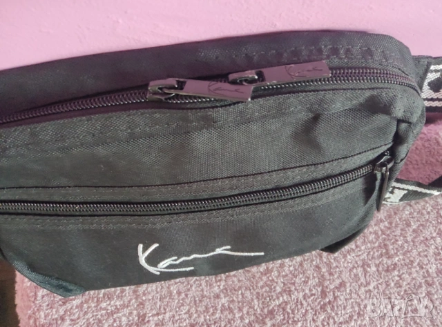 Оригинална чантичка Karl Kani Signature - за кръст/през гърди, снимка 3 - Чанти - 53164671