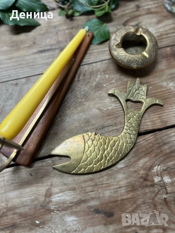 Свешник-28 см Дърво и месинг Цена-12 €  Отварачка с форма на риба, която ми напомня на илюстрация от, снимка 2 - Други - 53436443