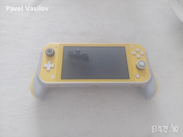 Nintendo Switch Lite + аксесоари, снимка 4 - Nintendo конзоли - 53997591