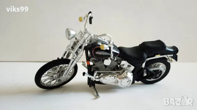 Harley-Davidson Springer Softail 2001 1:18 Maisto, снимка 6 - Колекции - 47214946